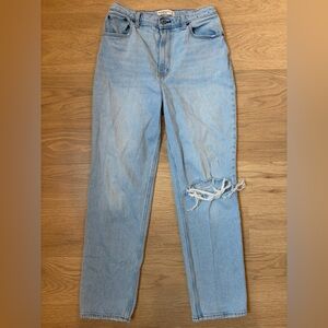 Abercrombie & Fitch Curve Love Ultra High Rise 90s Straight Jean